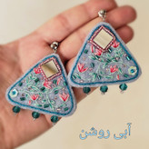 گوشواره گلدوزی مدل سه گوشه