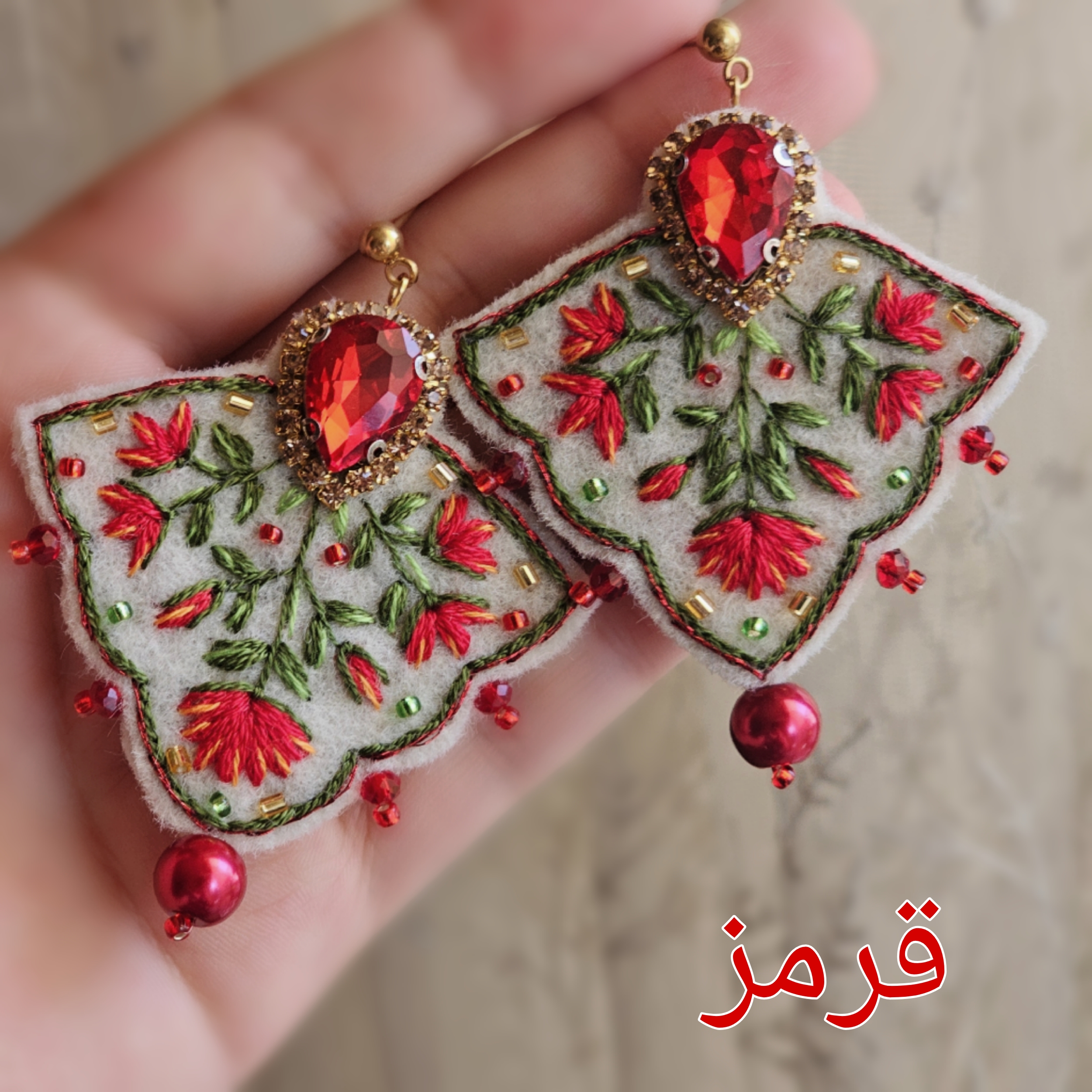 گوشواره گلدوزی مدل باغِ رویا
